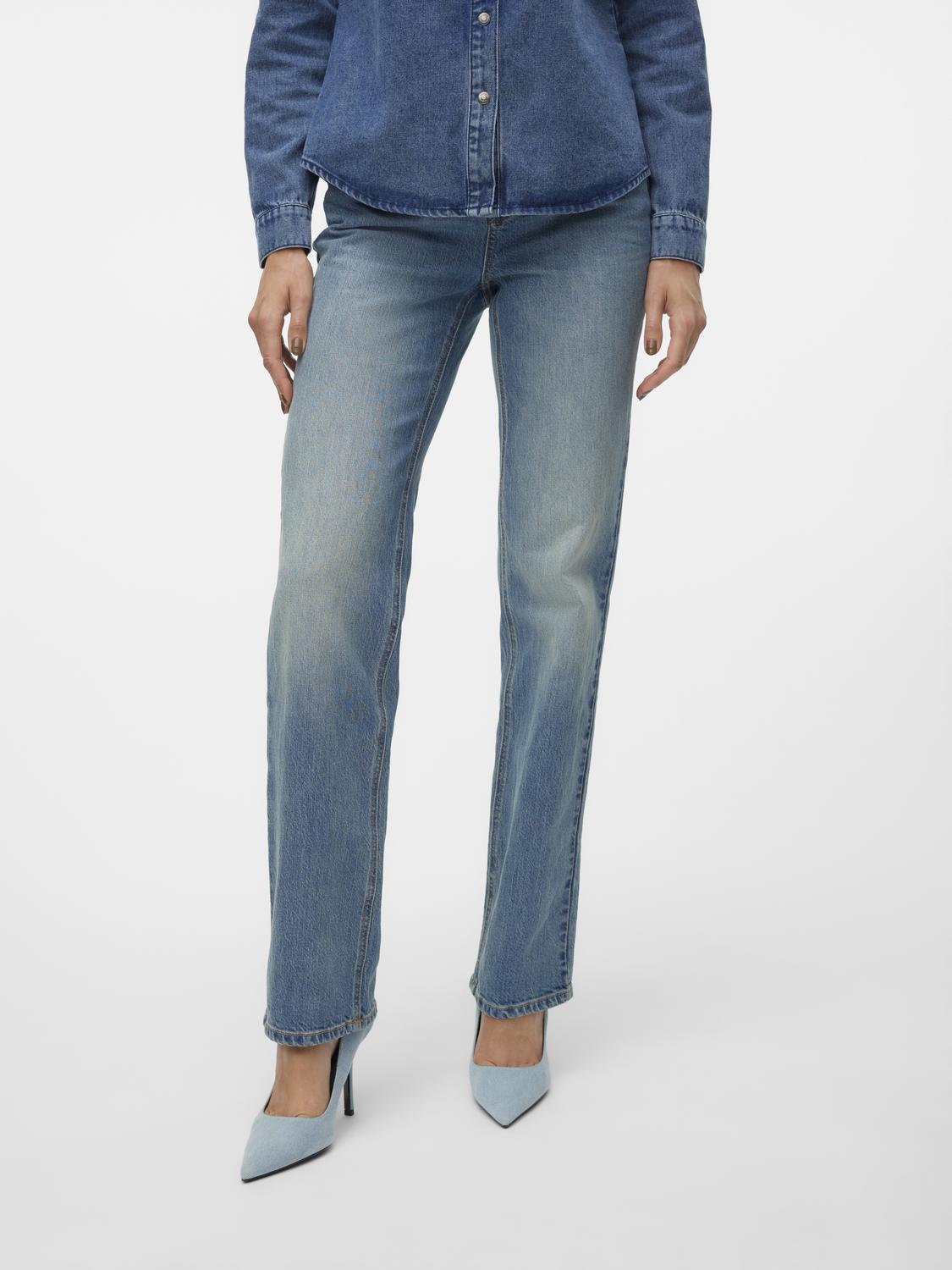 VMTESSA Straight Jeans - Medium Blue Denim Tinted
